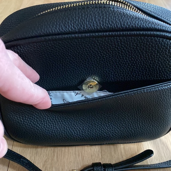 Kate and Alex Cuffaro Crossbody Bag - Picture 8 of 8